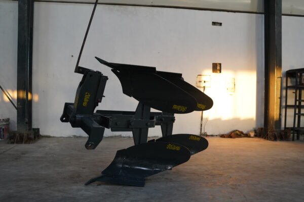 Mechanical reversible 2 bottom plough